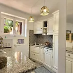 Il Giardino Davanti Al Mare بيت للعطل أروسييْ