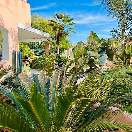 Dom wakacyjny Il Giardino Davanti Al Mare
