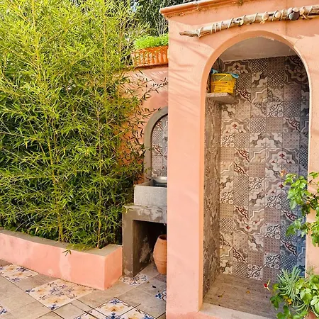 Dom wakacyjny Il Giardino Davanti Al Mare *