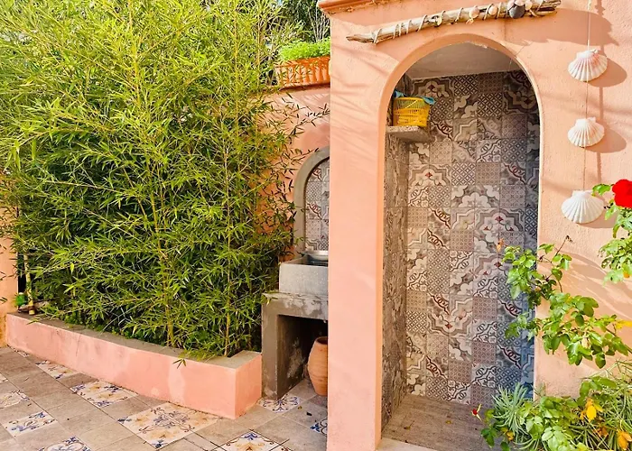 Nyaraló Il Giardino Davanti Al Mare *